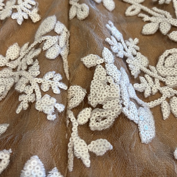 Dress the population lace/sequin dress! Size M - Picture 12 of 12